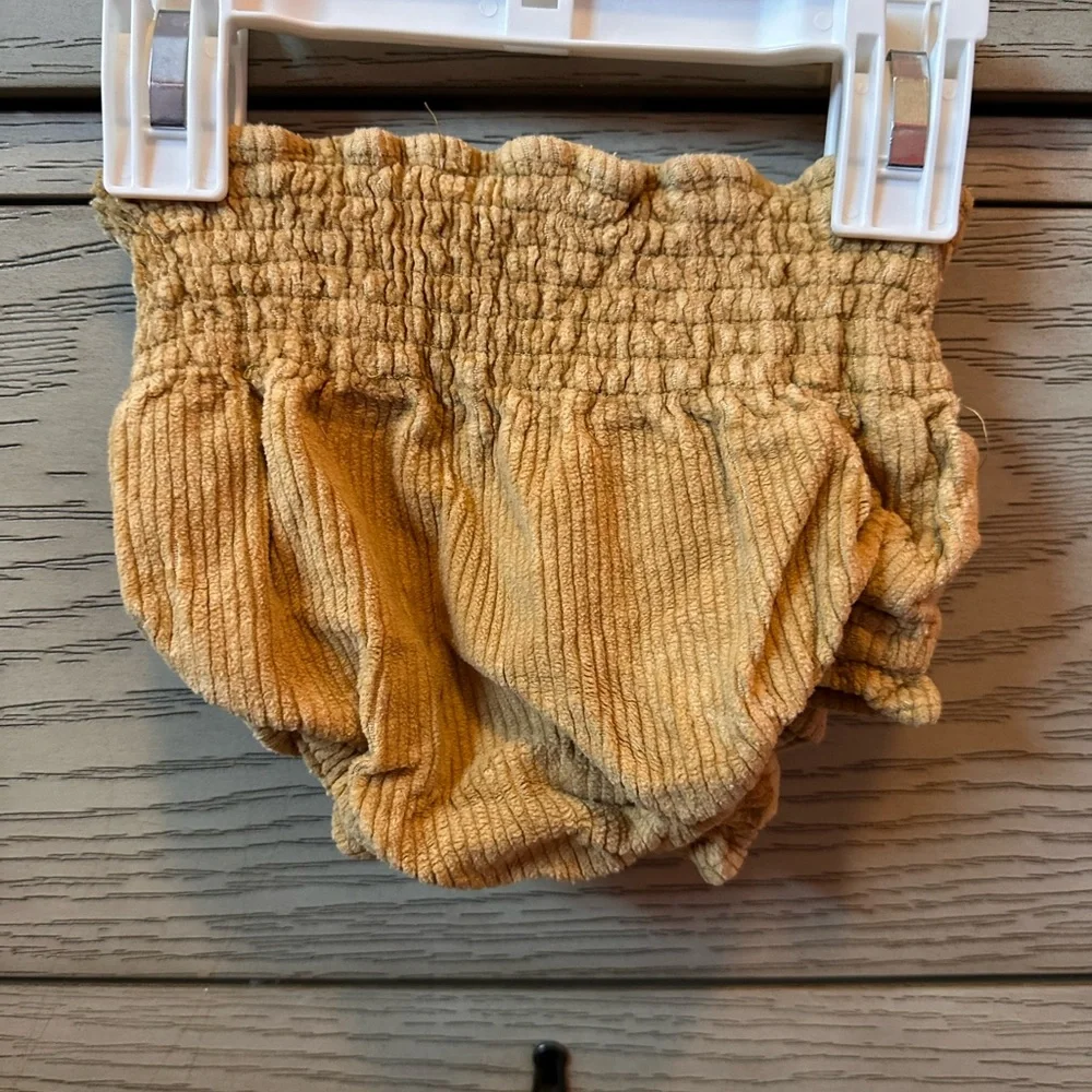 Kate Quinn Tan Ribbed Corduroy Baby shorts/bloomers